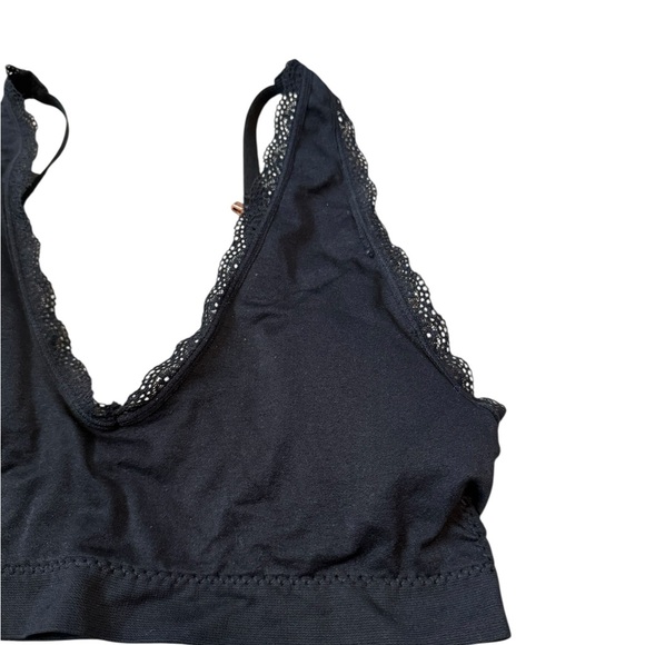 EUC Marilyn Monroe Black Lace Trim Bralette - Picture 3 of 5